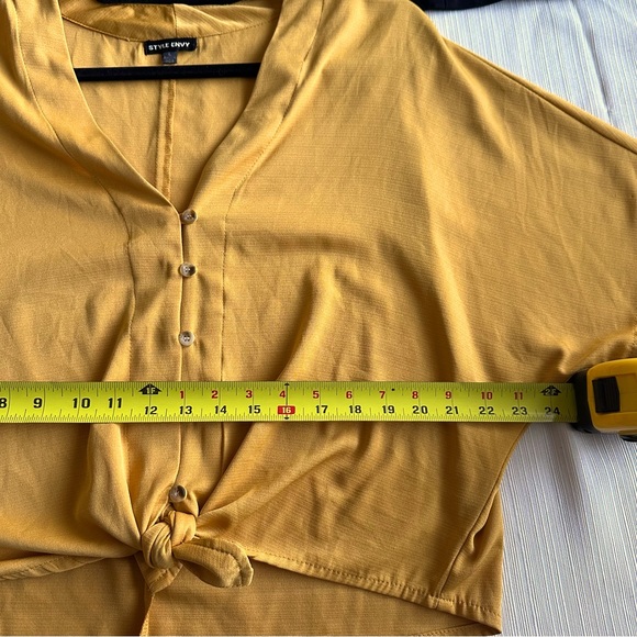 Style Envy tie front blouse mustard- yellow -gold color size L - Picture 7 of 8